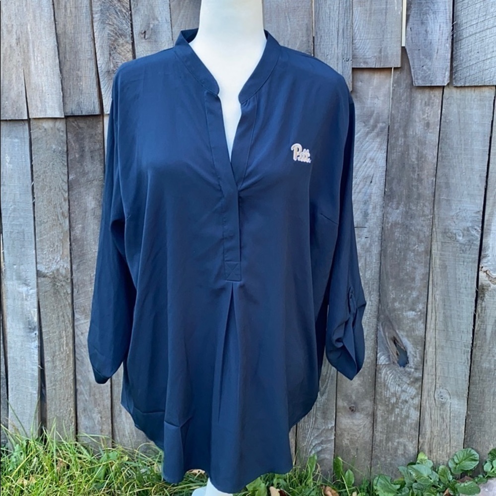 NWT UGApparel Women’s Pitt Blouse size XL